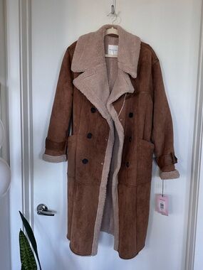 NWT - Avec Les Filles Women’s Brown Shearling Coat with Cream Trim (NEW)